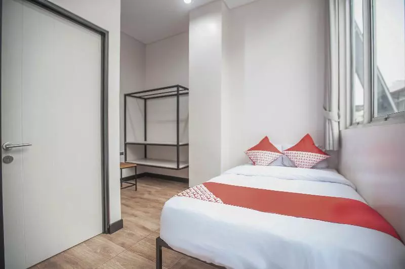 ホテル W Residence By Oyo Rooms