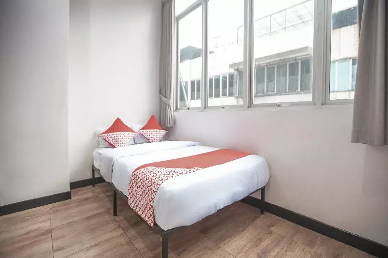 ホテル W Residence By Oyo Rooms