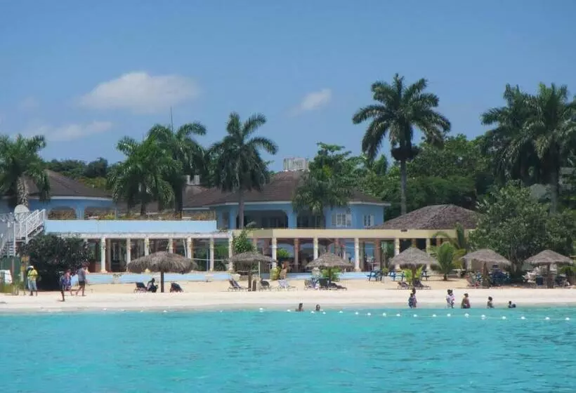 Beachcomber Club Resort