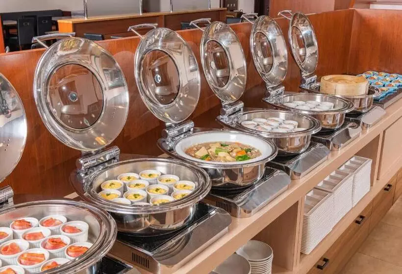 فندق Alpico Plaza