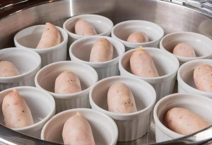 فندق Alpico Plaza