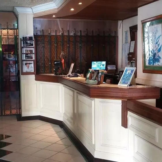 هتل Le Saint Georges