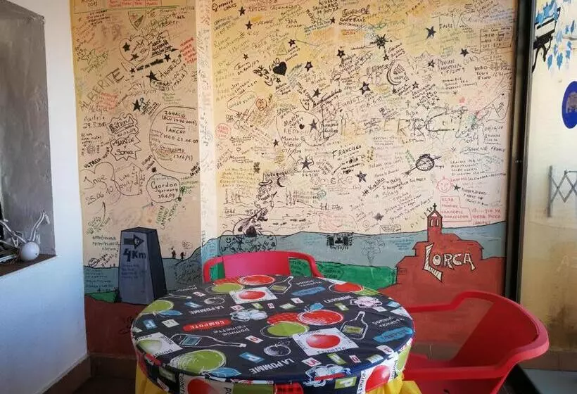 La Bodega Del Camino Aka Albergue On Thele