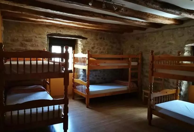 La Bodega Del Camino Aka Albergue On Thele