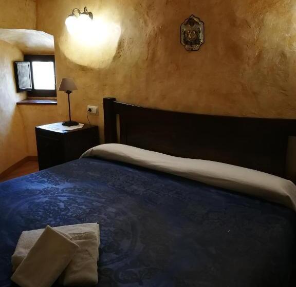 La Bodega Del Camino Aka Albergue On Thele