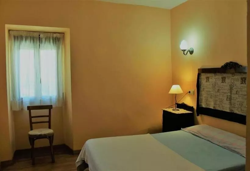 La Bodega Del Camino Aka Albergue On Thele