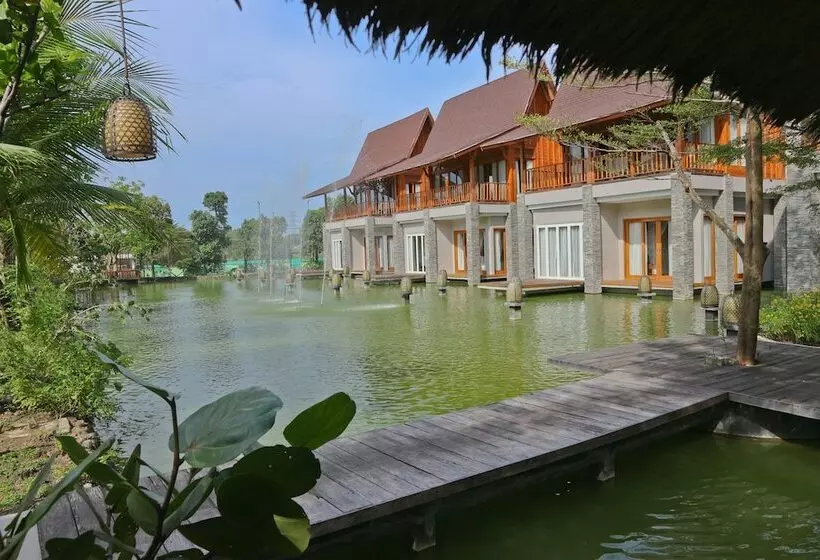 Hotelli Grand Mega Resort And Spa Cepu