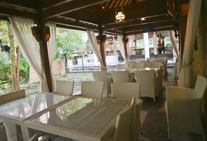 Hotelli Grand Mega Resort And Spa Cepu