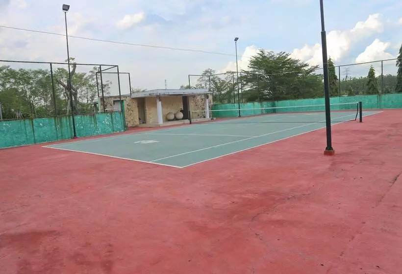 Hotelli Grand Mega Resort And Spa Cepu