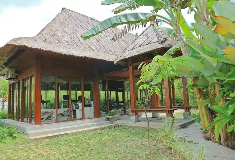 Hotelli Grand Mega Resort And Spa Cepu