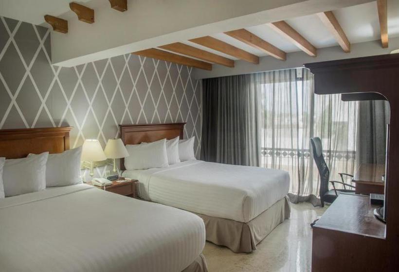 هتل Continental Caribe Bay