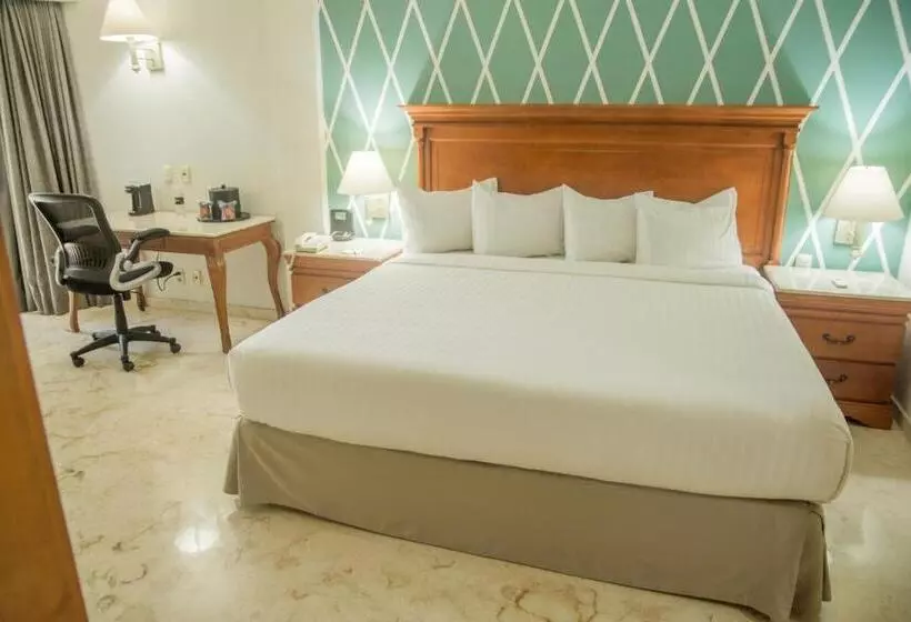 ホテル Continental Caribe Bay