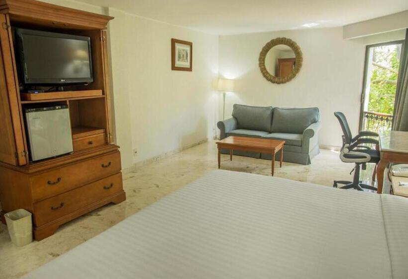 هتل Continental Caribe Bay