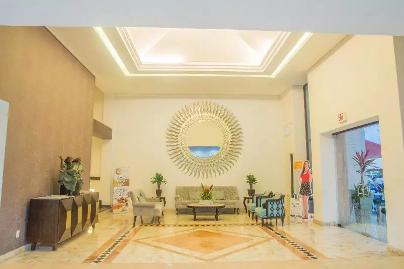 ホテル Continental Caribe Bay