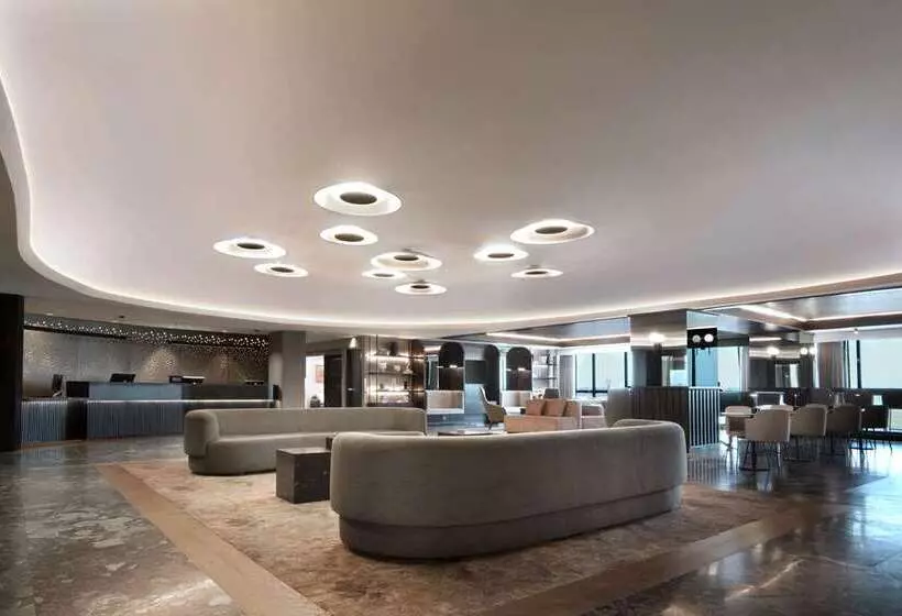 هتل Hilton Mexico City Airport