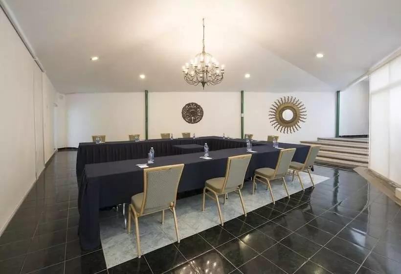 בית מלון כפרי Villa Bejar Cuernavaca