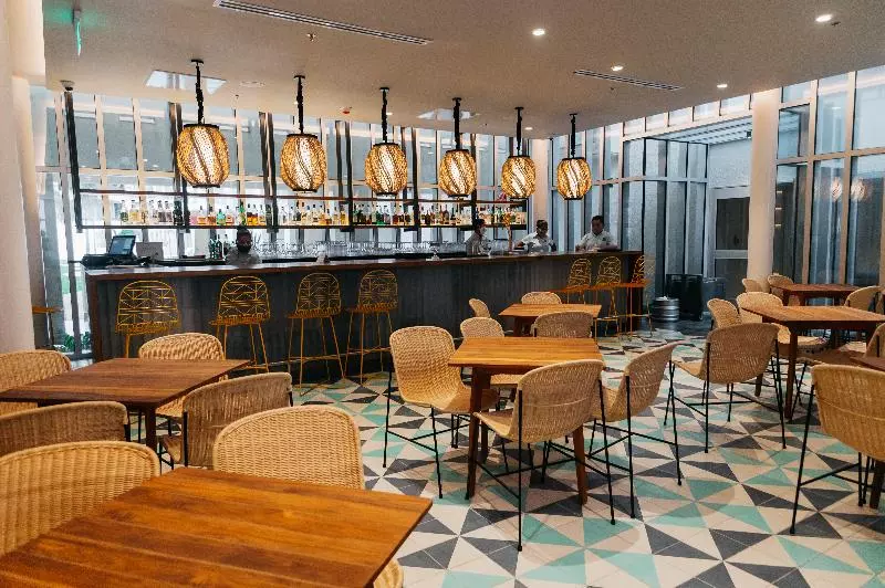 リゾートホテル Emporio Cancun Buy All Inclusive Option