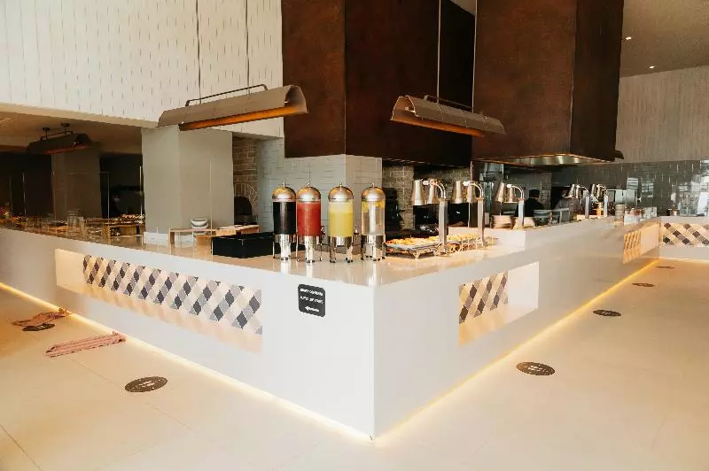 リゾートホテル Emporio Cancun Buy All Inclusive Option