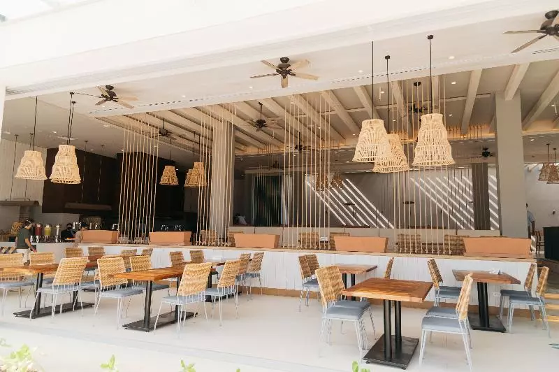 リゾートホテル Emporio Cancun Buy All Inclusive Option