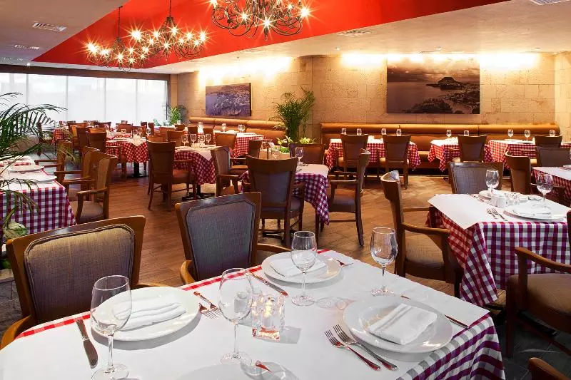 リゾートホテル Emporio Cancun Buy All Inclusive Option