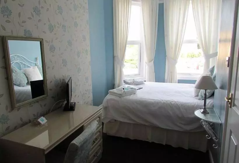 ベッドアンドブレックファースト Birchwood House