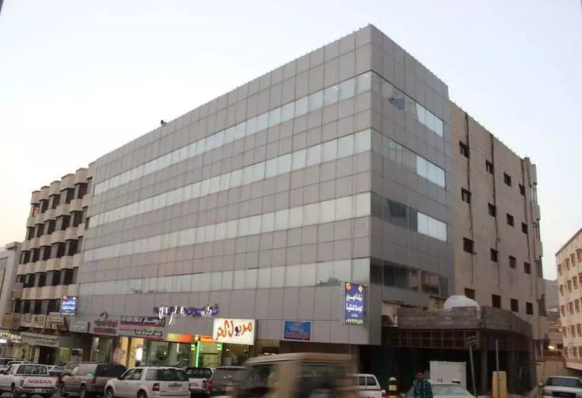 Al Eairy Furnished Apartments Al Baha 4