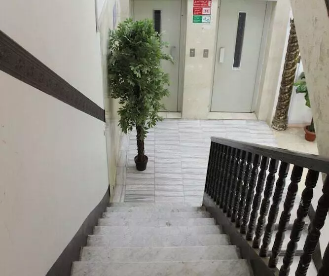 Al Eairy Furnished Apartments Al Baha 4