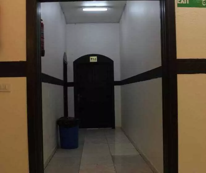 Al Eairy Furnished Apartments Al Baha 4