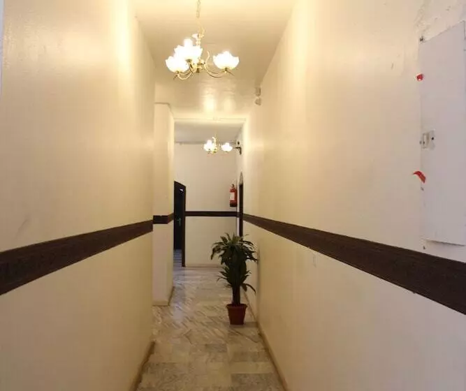 Al Eairy Furnished Apartments Al Baha 4