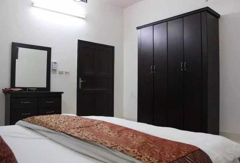 Al Eairy Furnished Apartments Al Baha 4