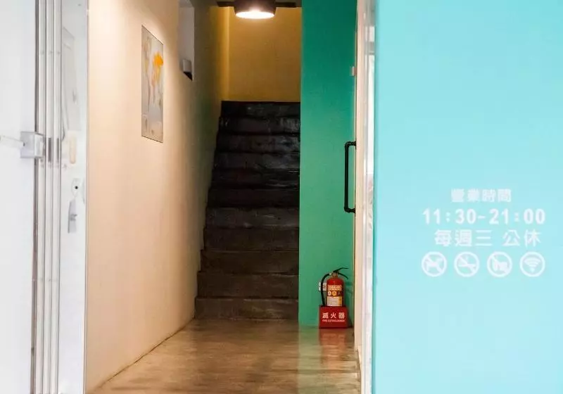 هاستل Mydeer Backpacker