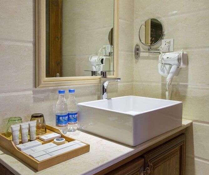 住宿加早餐 Hua Zhu Fansu Yunju Homestay