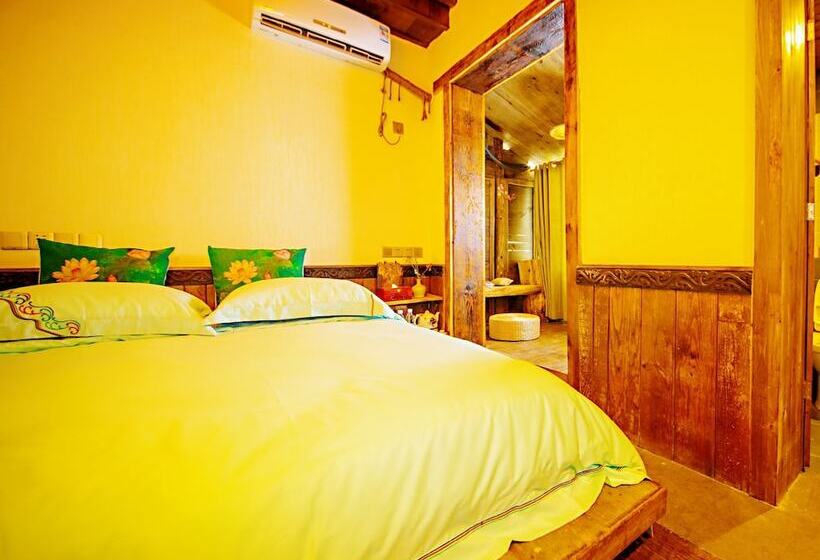 هتل Dielianhua Cowherd Inn Zhangjiajie