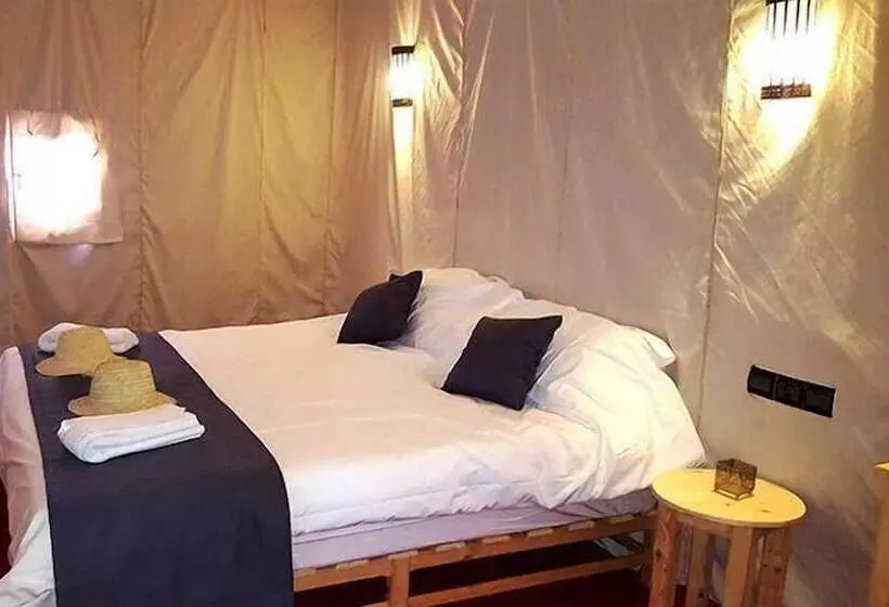 هتل Star Camp Lodge