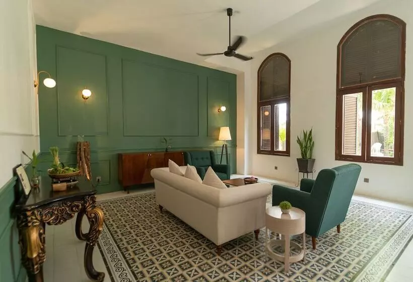 هتل The Embassy Angkor Resort & Spa