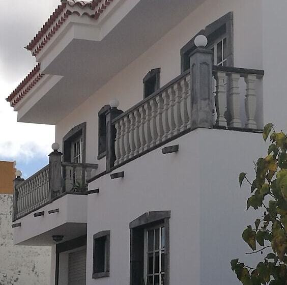 پانسیون Holiday Home Emblema