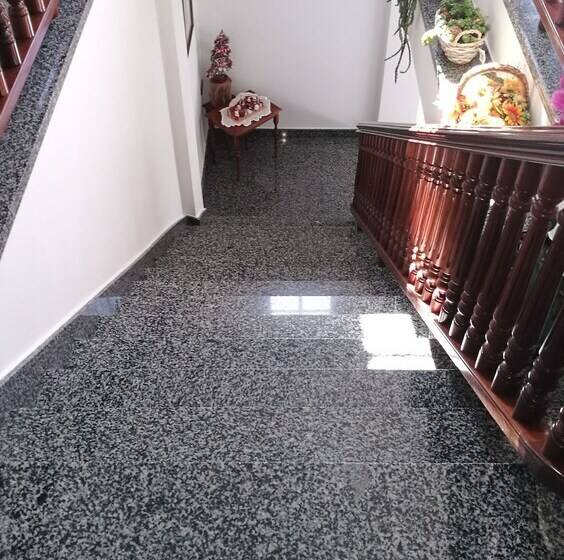 پانسیون Holiday Home Emblema