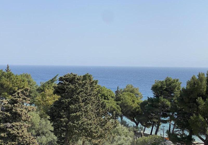 پانسیون Villa Mediterranea