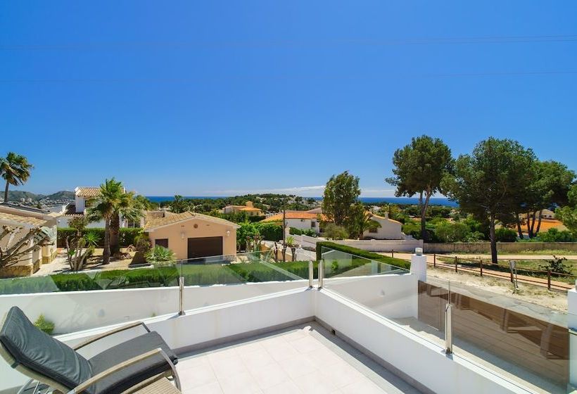 Villa Solhabitat Moraira Sports