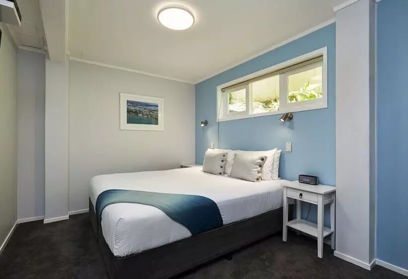 Asure Harbour View Motel And Water Front Apartments