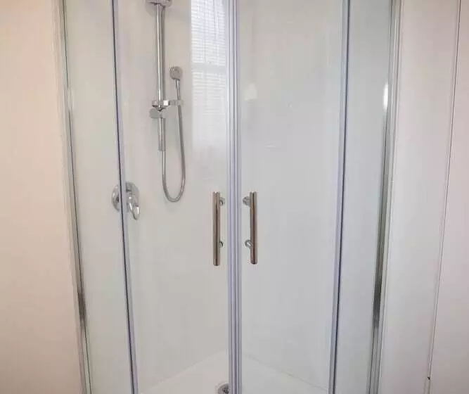 Asure Harbour View Motel And Water Front Apartments