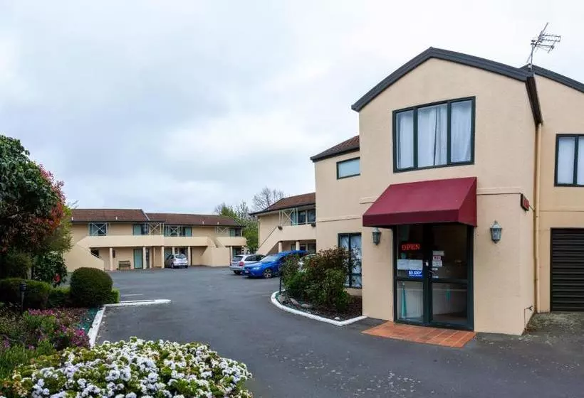 Cherry Tree Lodge Motel