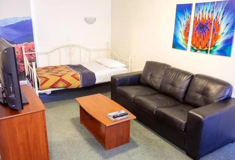 Cherry Tree Lodge Motel