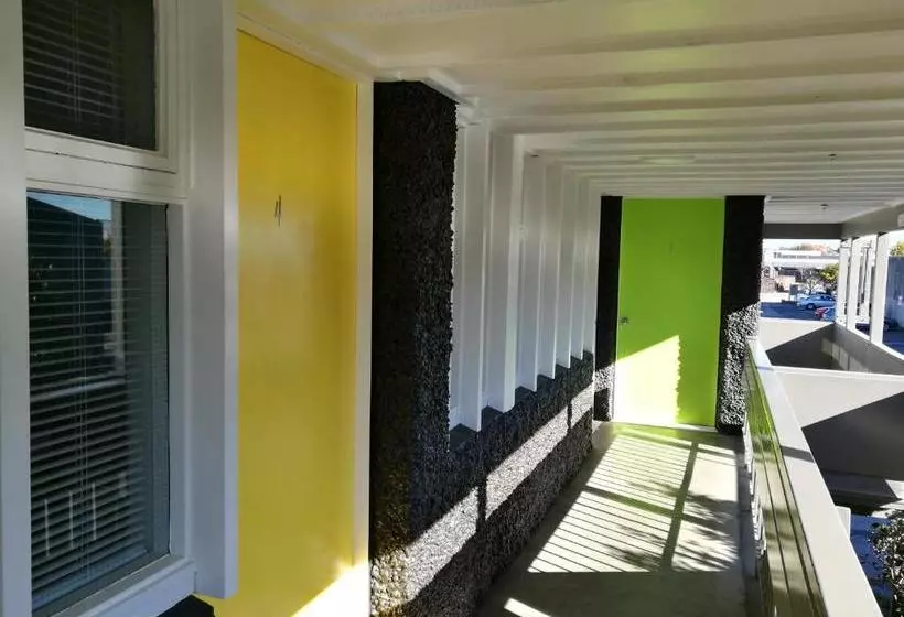 호텔 The Hibernian Studio Apartments   4 Latter Street