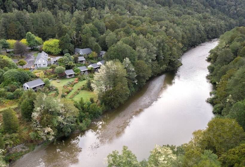 בית מלון כפרי Maruia River Retreat