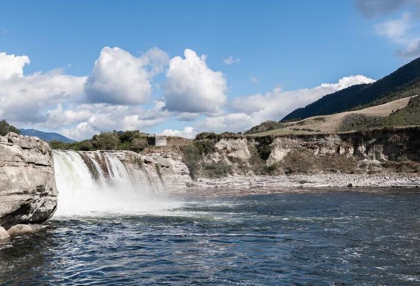 בית מלון כפרי Maruia River Retreat