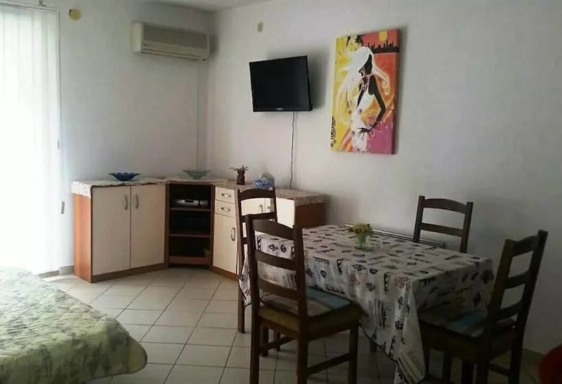 Doriva Apartments