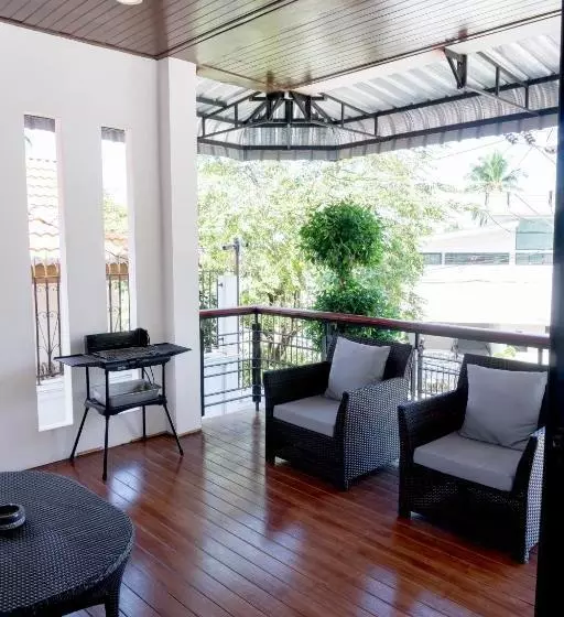 Baan Smile Villa