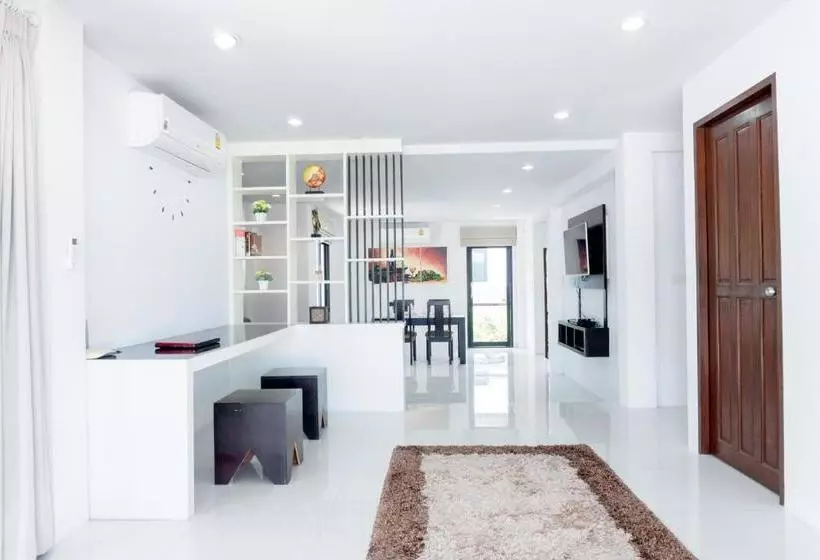 Baan Smile Villa