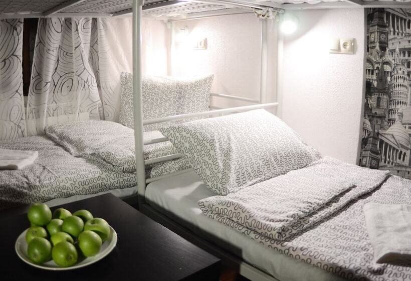 Hostel Kremlin Lights